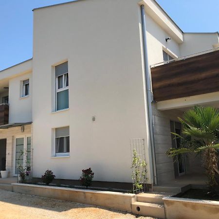 Apartmani Gavran ซูโกชัน ภายนอก รูปภาพ